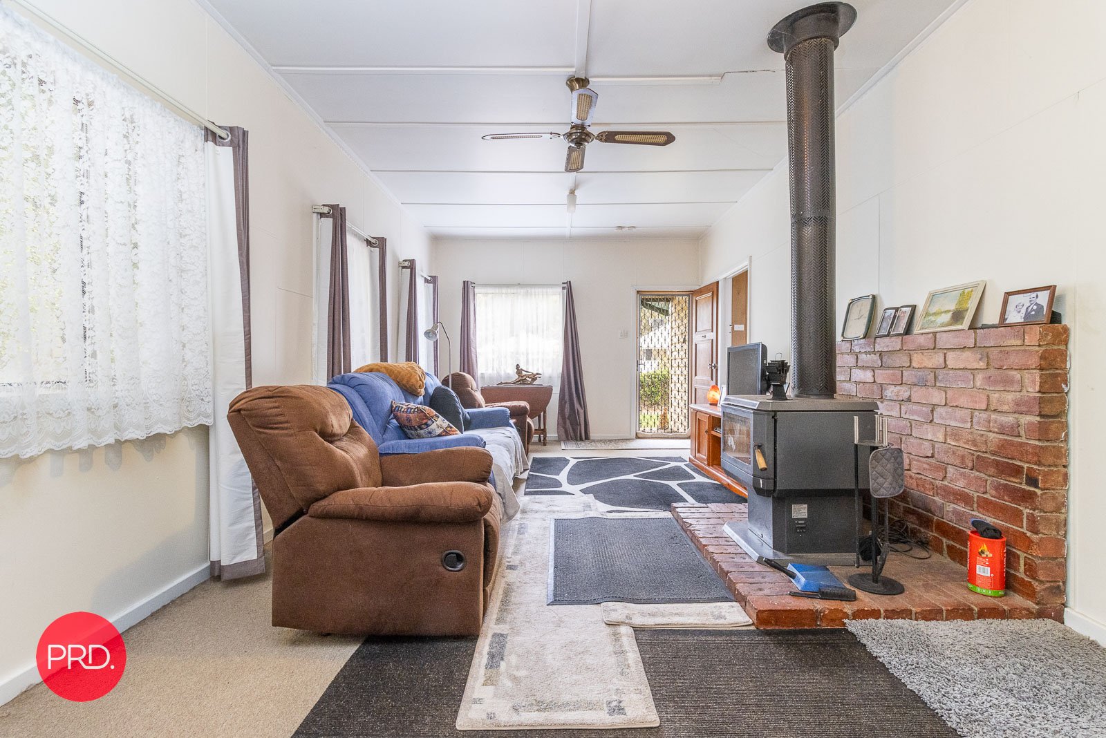 28 Kurrajong Street CAPTAINS FLAT 5