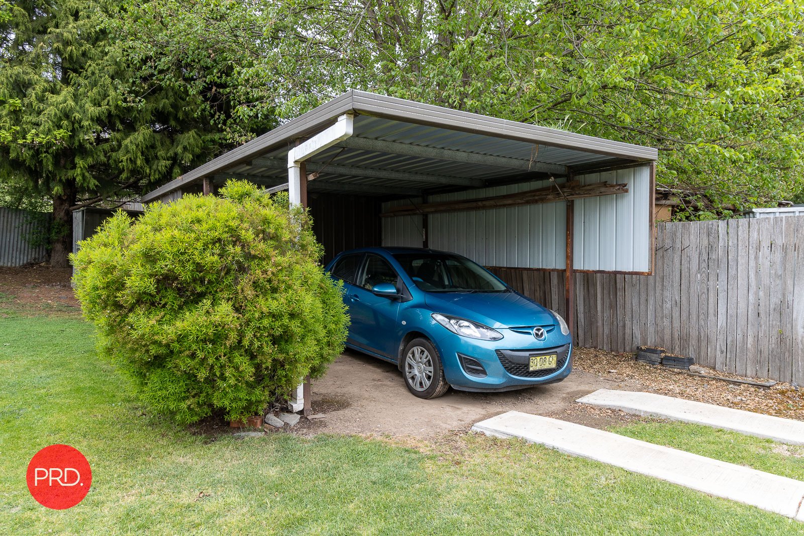 28 Kurrajong Street CAPTAINS FLAT 12