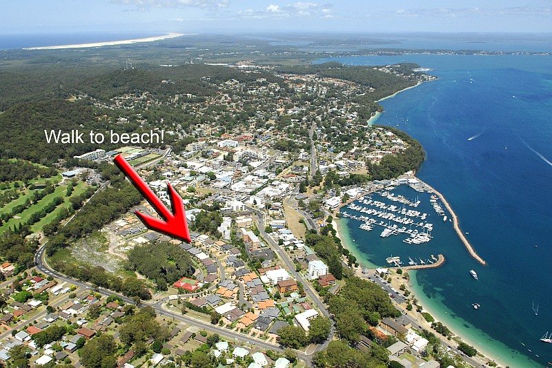 28 Lagoons Circuit NELSON BAY 11