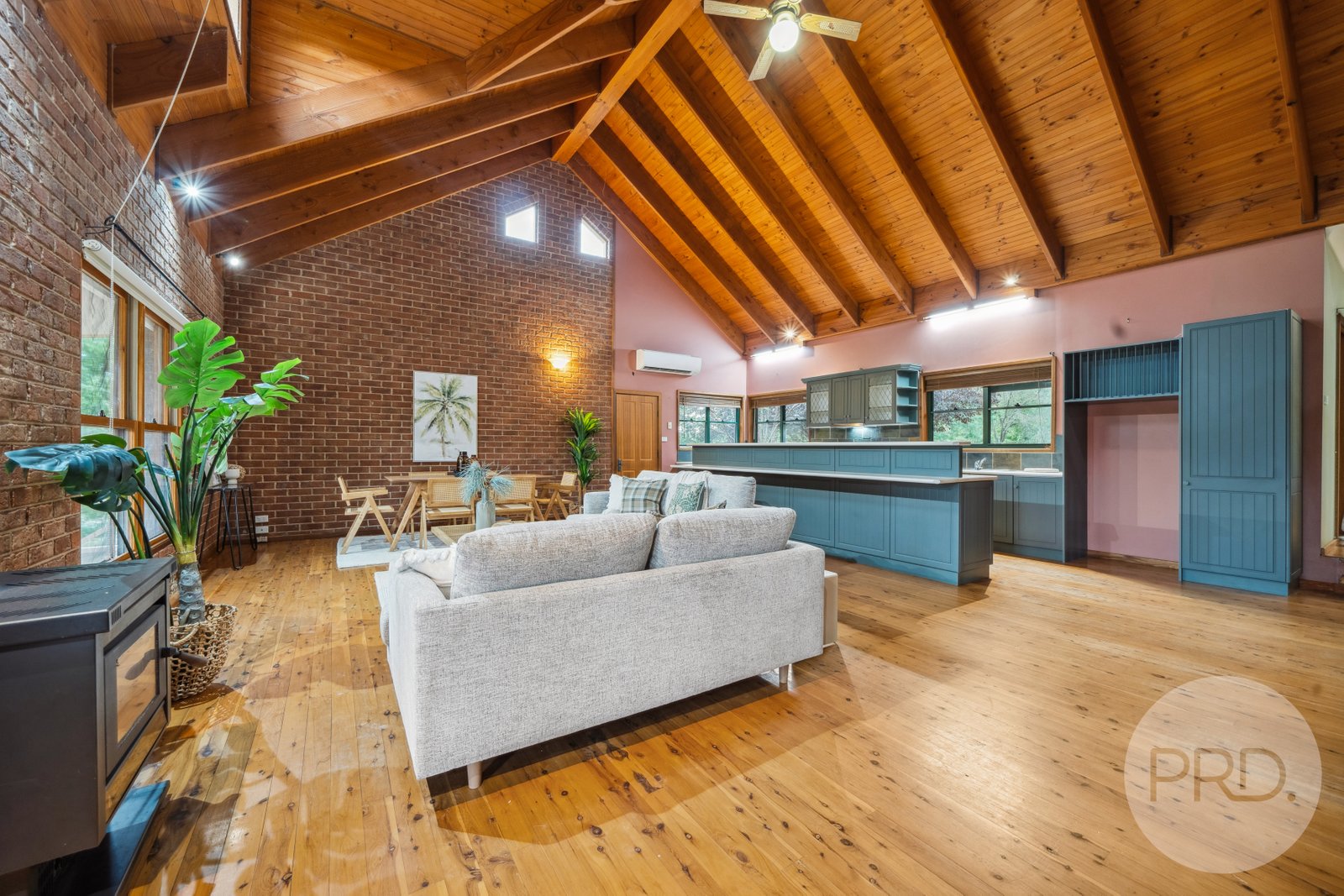 28 Lakehaven Drive LAKE ALBERT 7