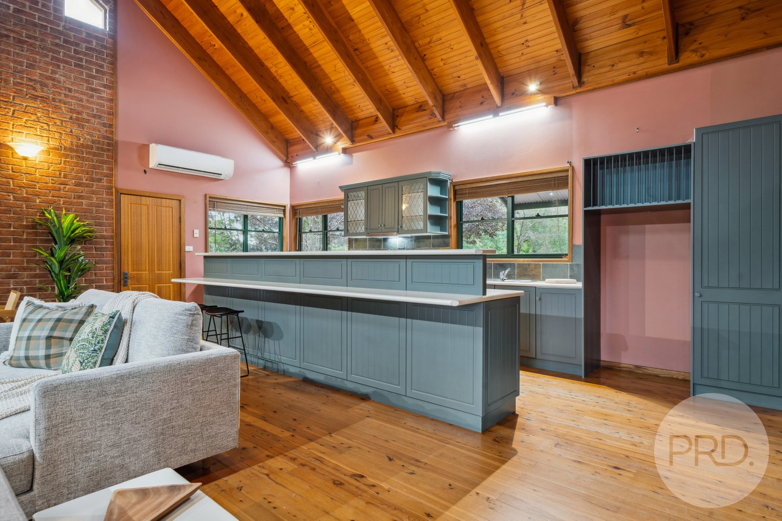 28 Lakehaven Drive LAKE ALBERT 9
