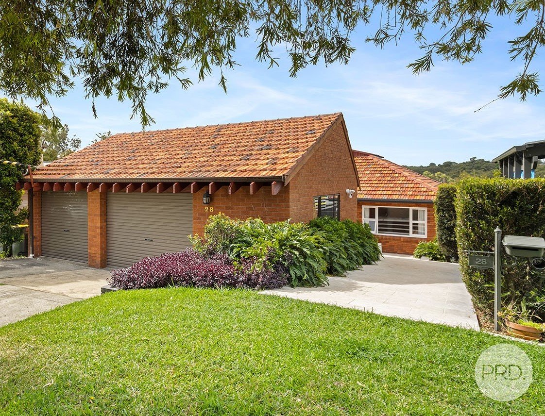 28 Lansdowne Parade OATLEY 1