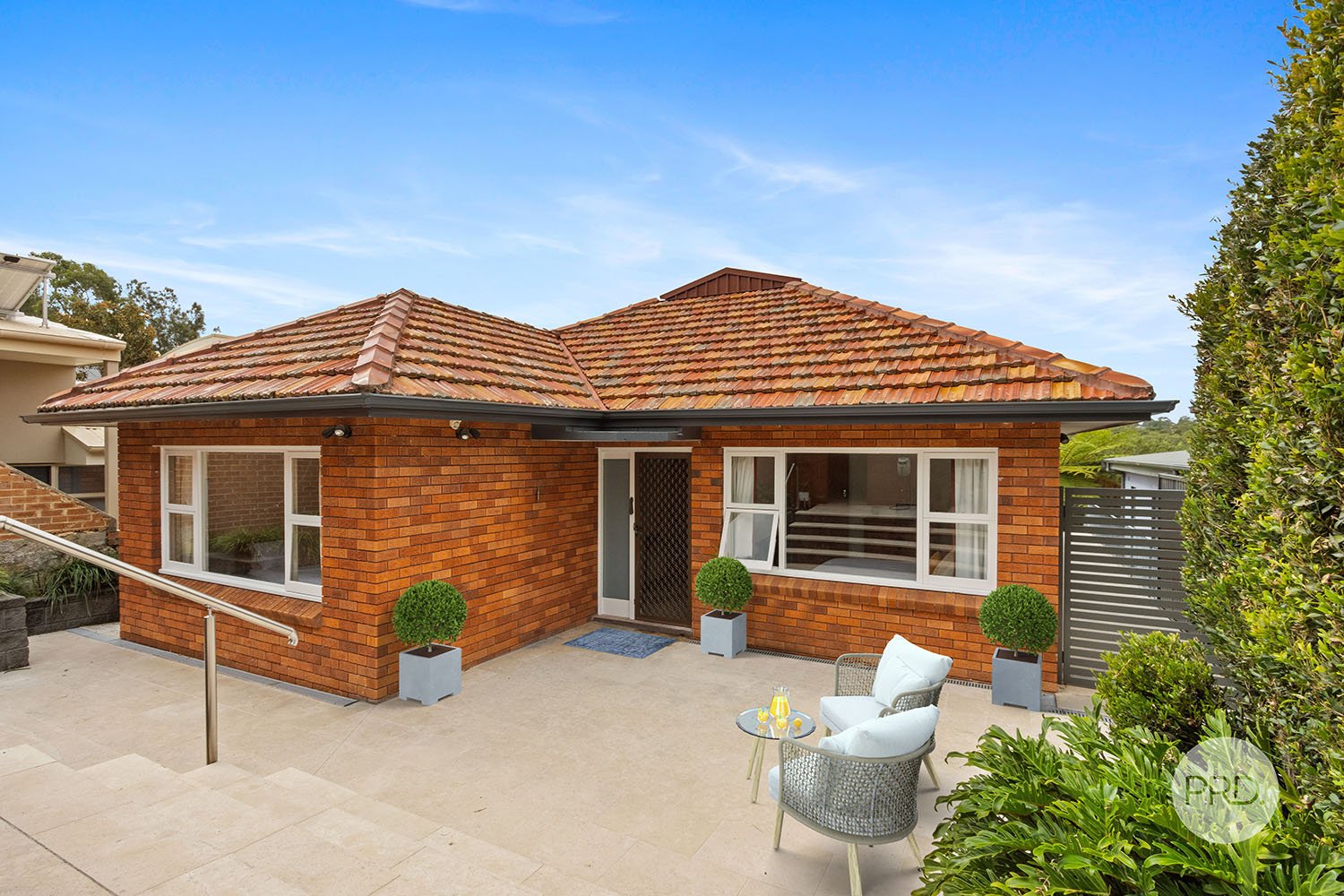 28 Lansdowne Parade OATLEY 2