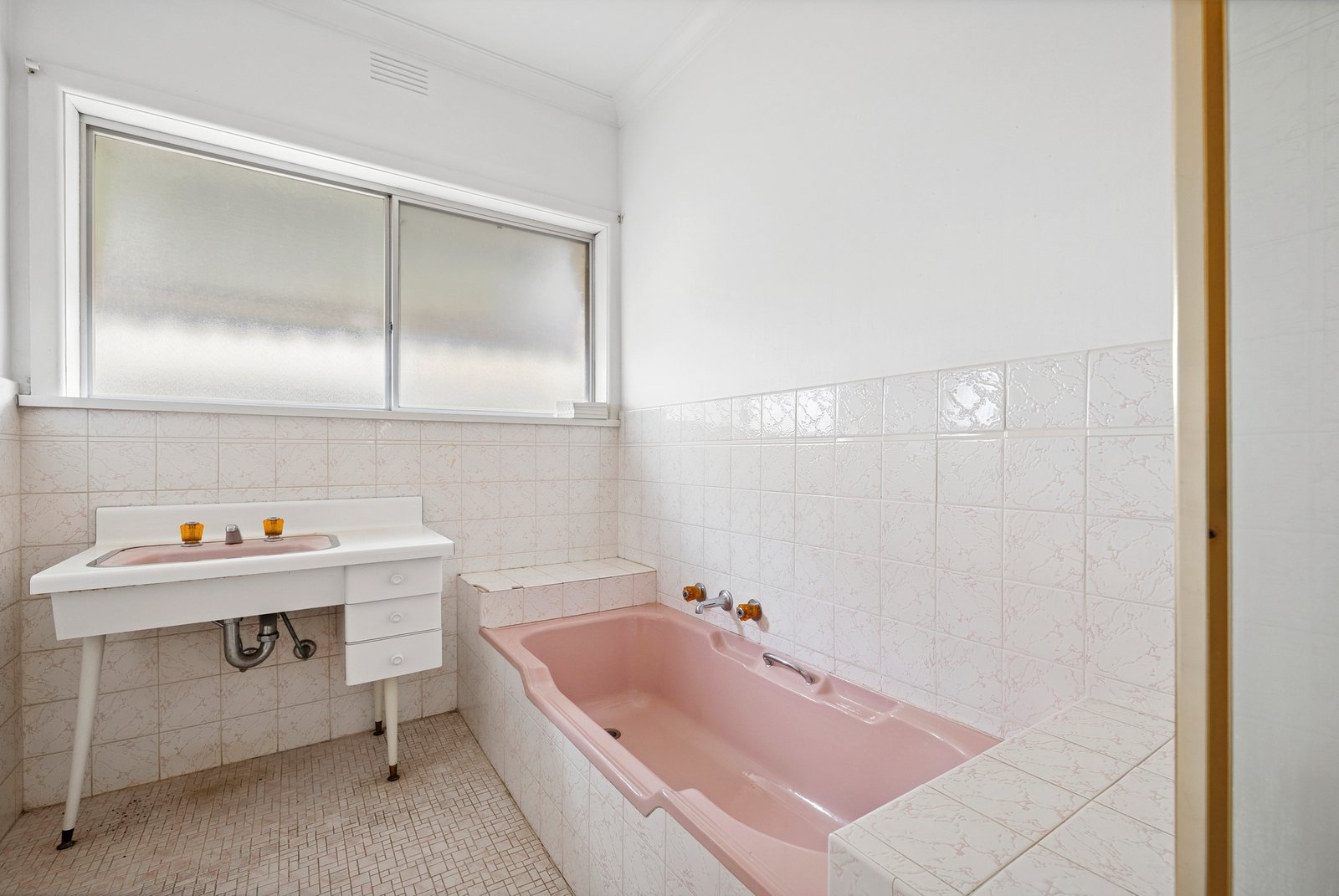 Gallery: 28 Lawson Street