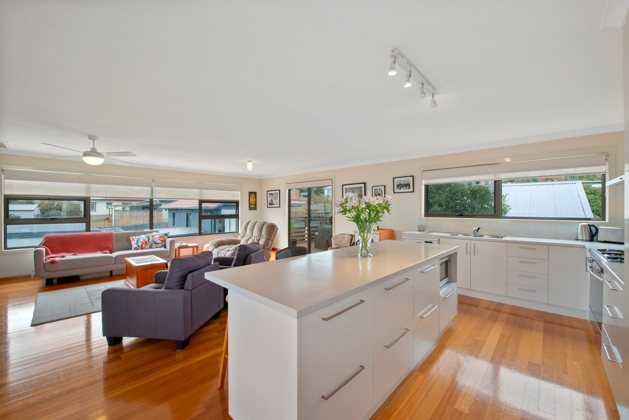 2/8 Lennox Avenue LUTANA 2