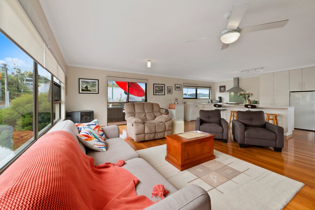 2/8 Lennox Avenue LUTANA 9