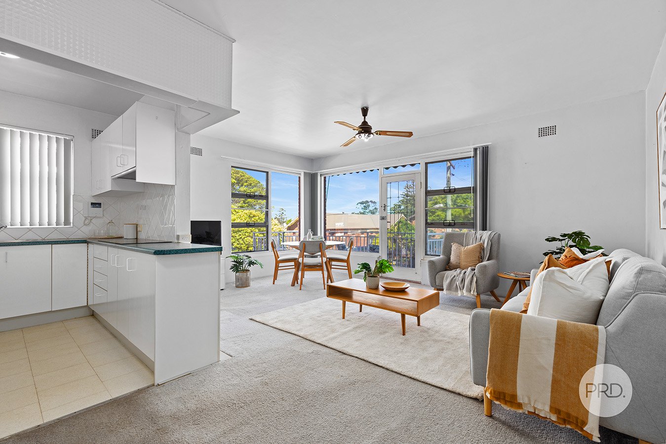 2/8 Letitia Street OATLEY 3