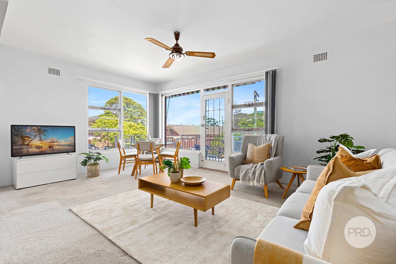 2/8 Letitia Street OATLEY 4