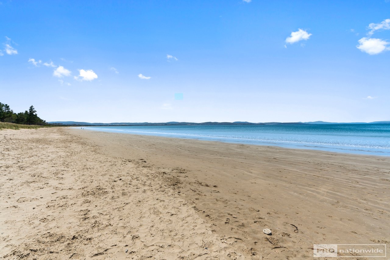 28 Lewis Avenue SEVEN MILE BEACH 3