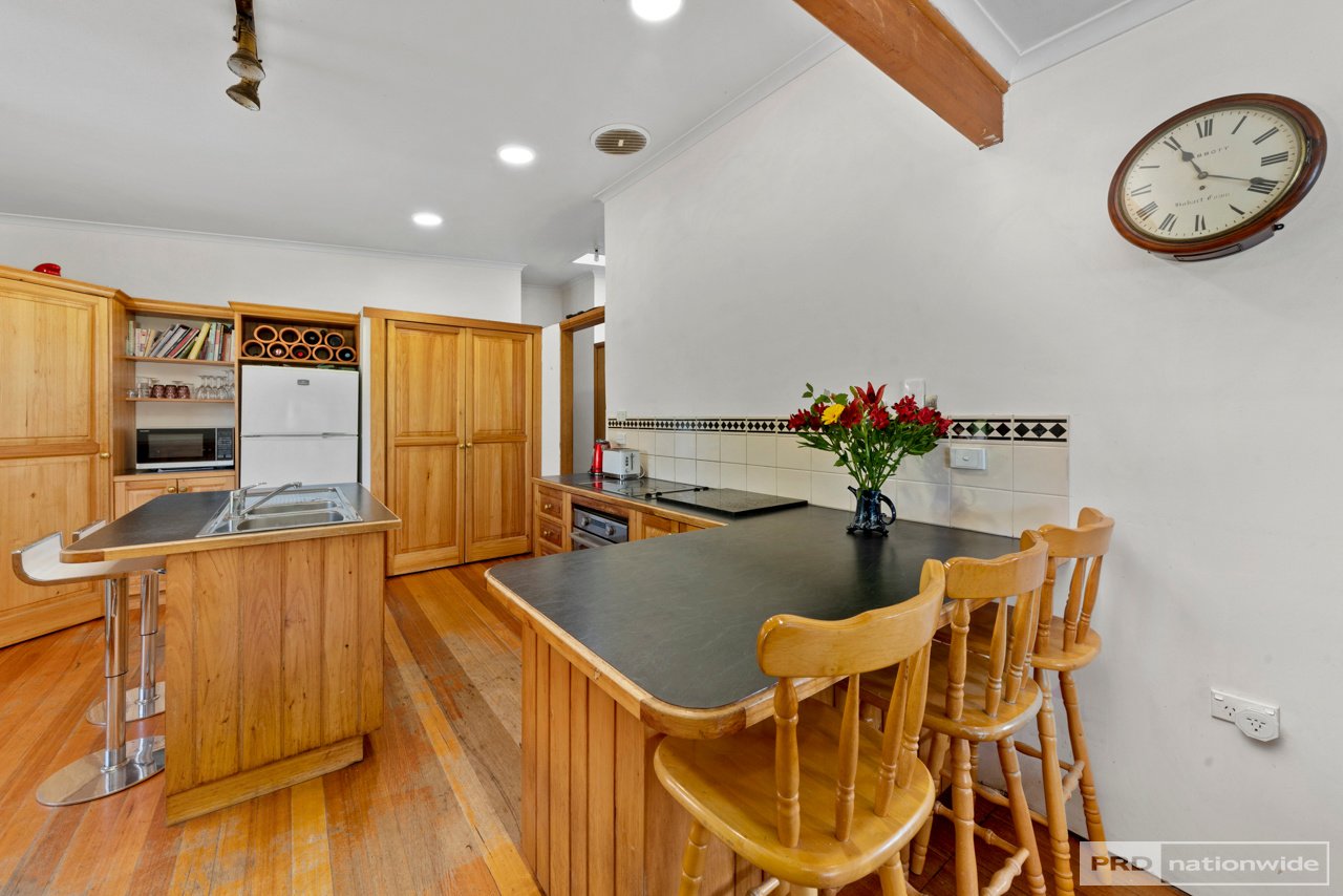 28 Lewis Avenue SEVEN MILE BEACH 11