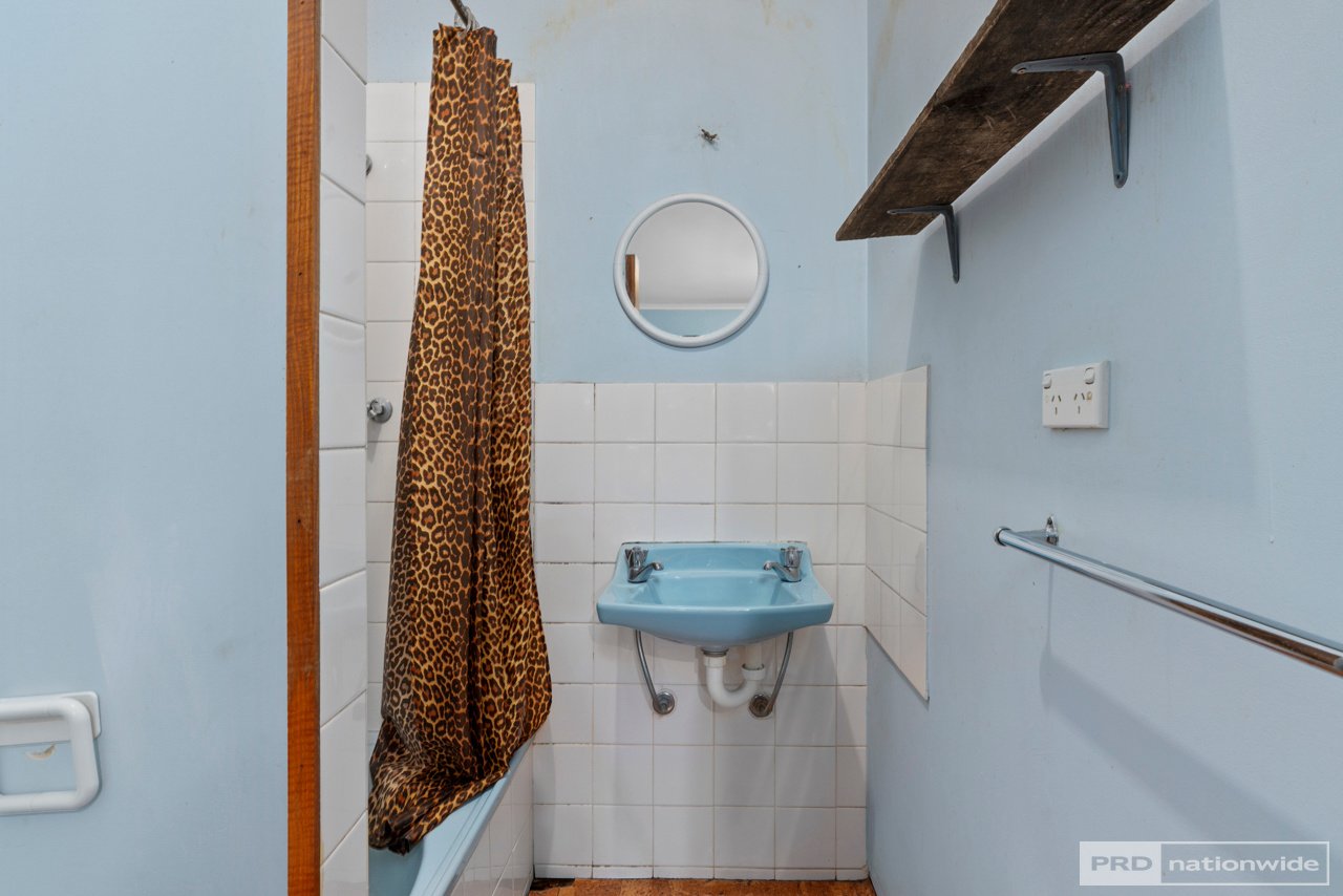 28 Lewis Avenue SEVEN MILE BEACH 16