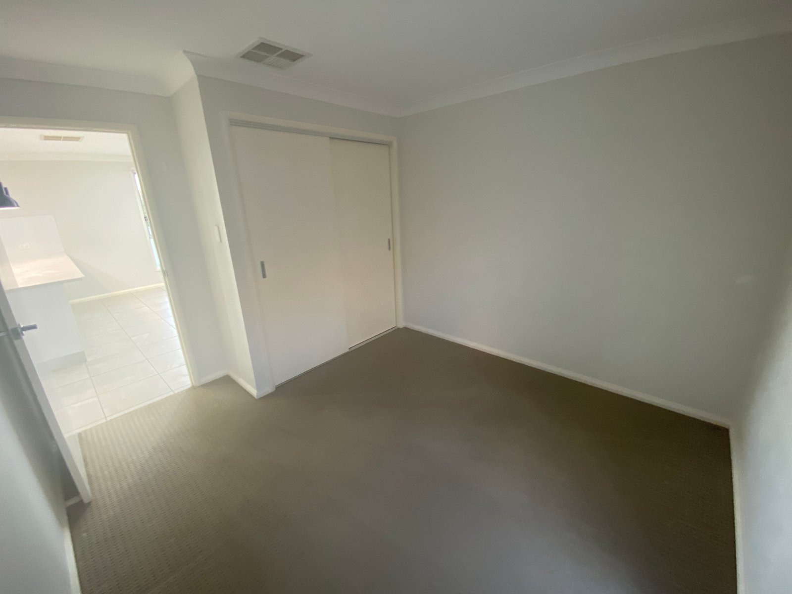 28 Lindsay Road TAMWORTH 7