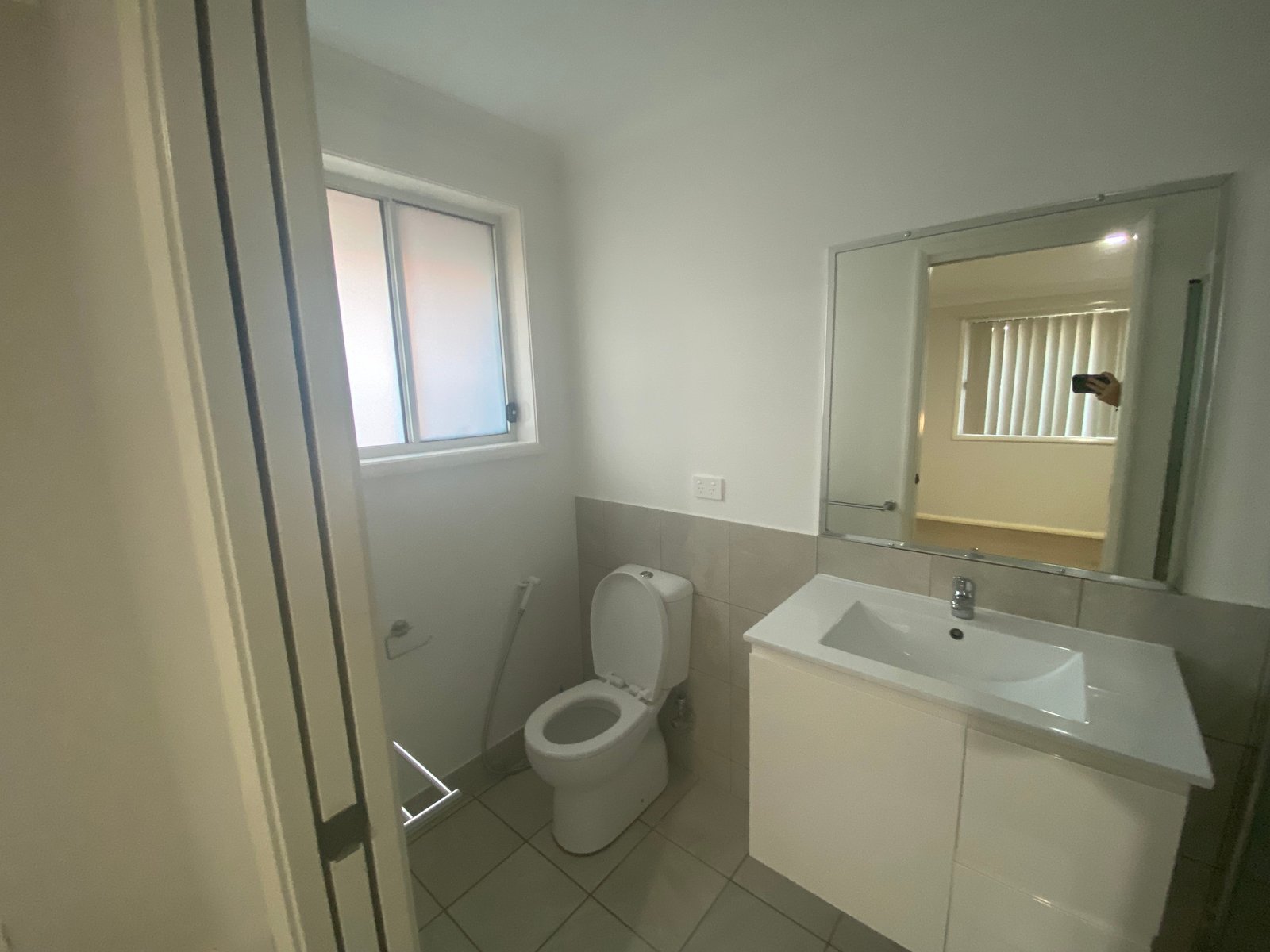 28 Lindsay Road TAMWORTH 9