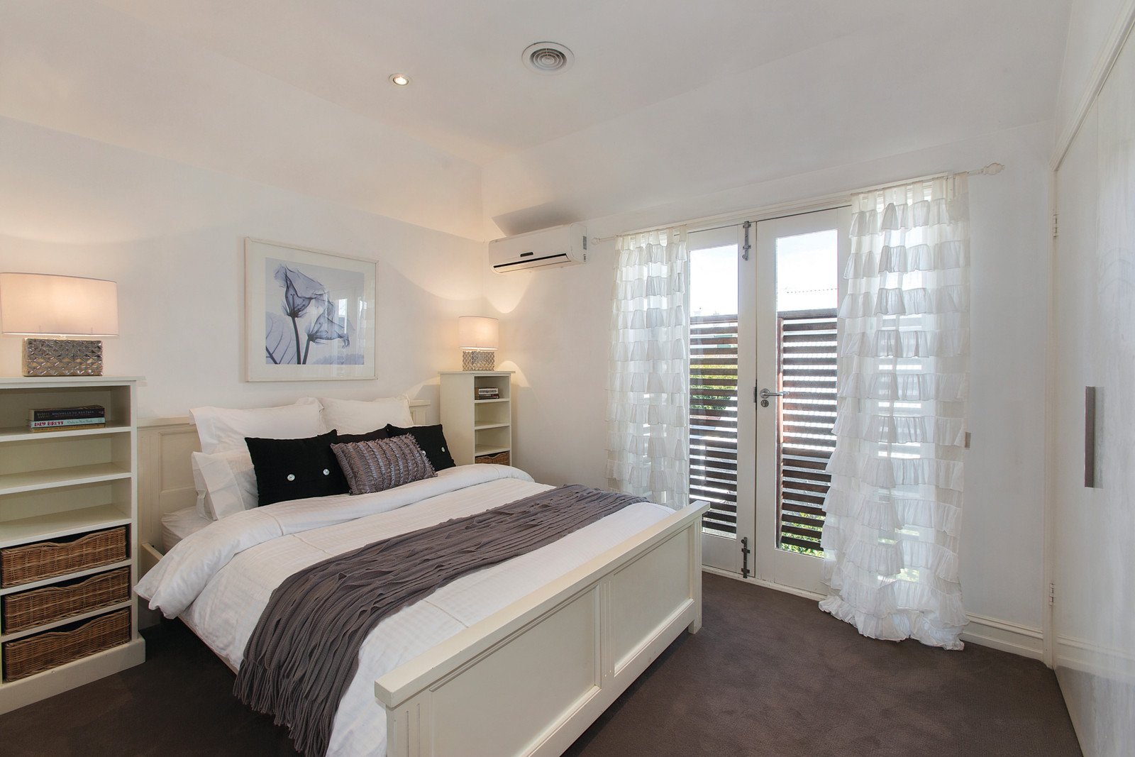 28 Little O'Grady Street, Albert Park, VIC