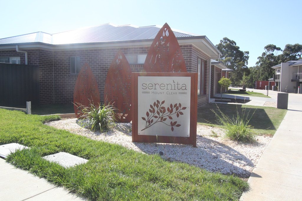 28 Lucia Crescent MOUNT CLEAR 2