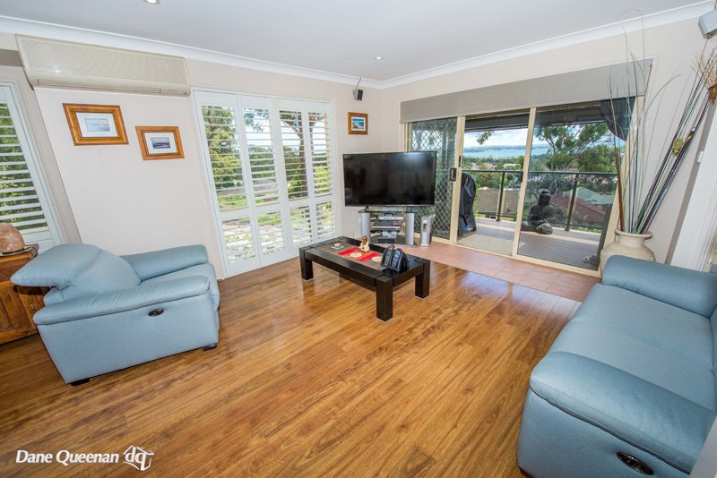 2/8 Luderick Close CORLETTE 3