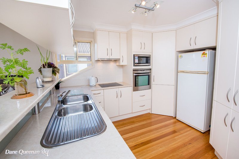 2/8 Luderick Close CORLETTE 10