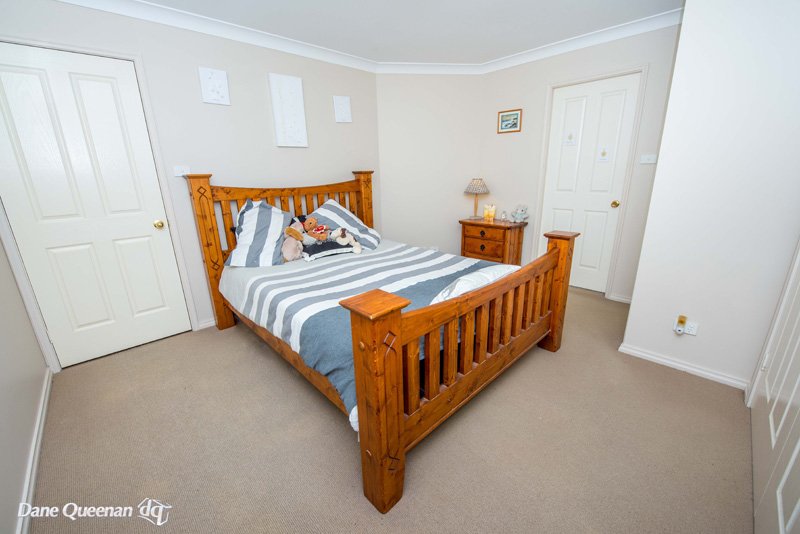 2/8 Luderick Close CORLETTE 16