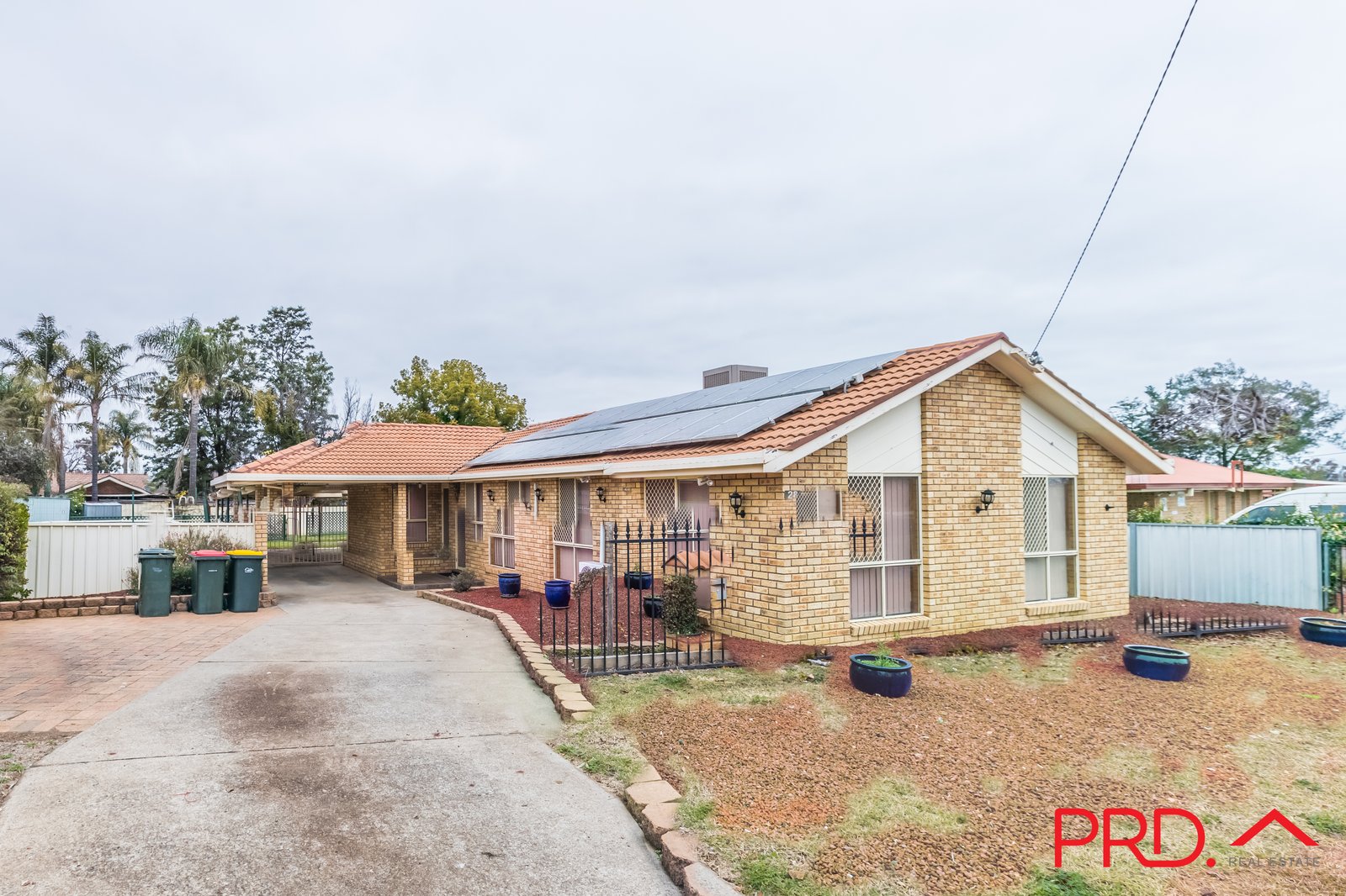 28 MacGregor Street TAMWORTH 2