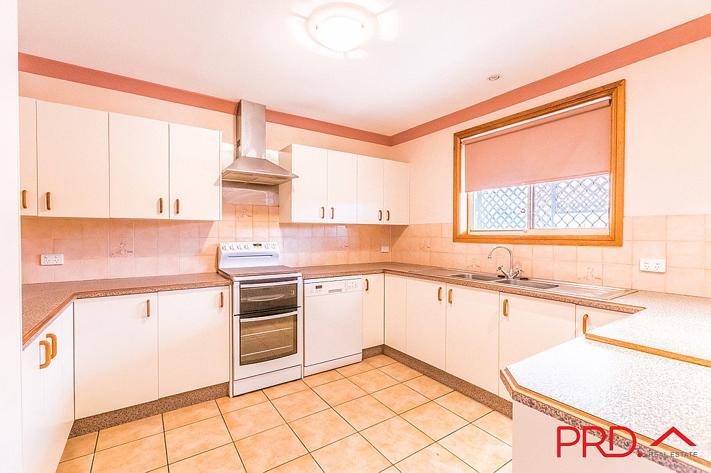 28 MacGregor Street TAMWORTH 6
