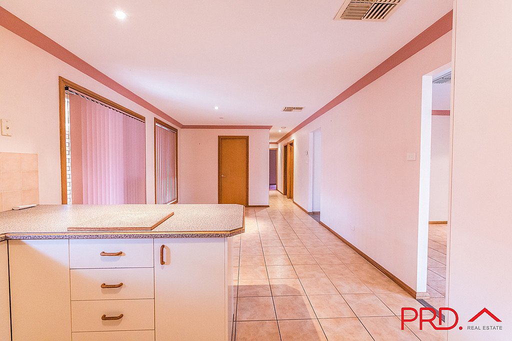 28 MacGregor Street TAMWORTH 7