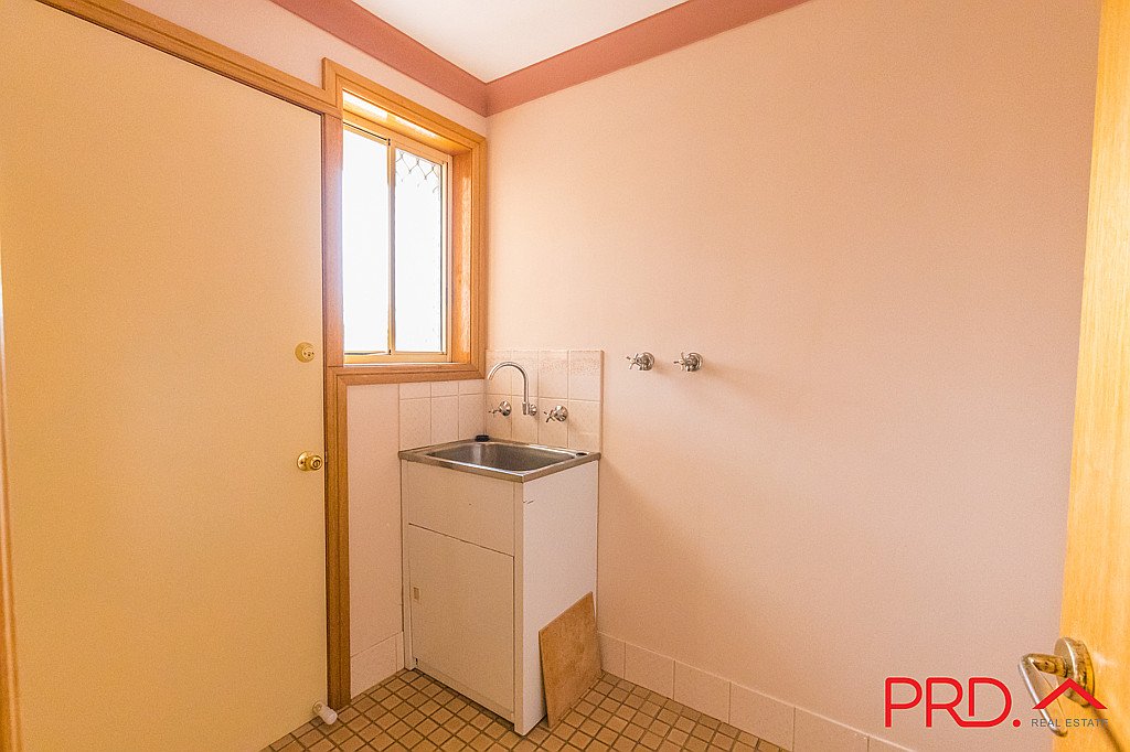 28 MacGregor Street TAMWORTH 8