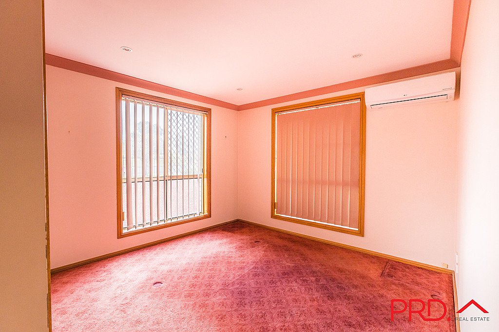 28 MacGregor Street TAMWORTH 9