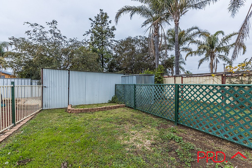 28 MacGregor Street TAMWORTH 13