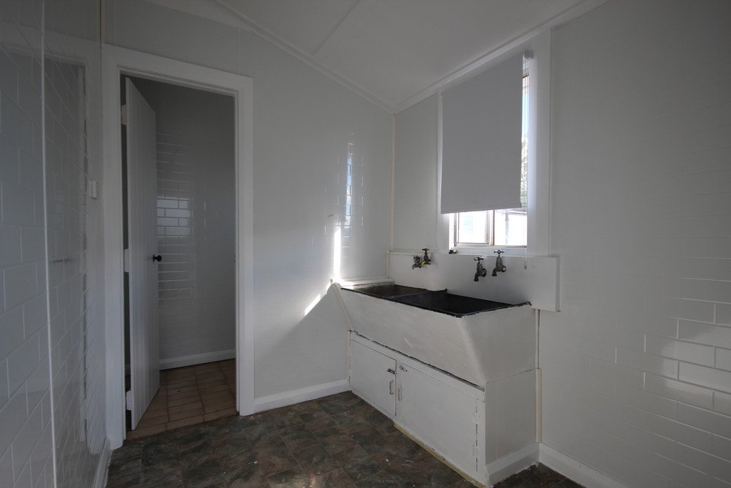 28 Maple Avenue MOONAH 6