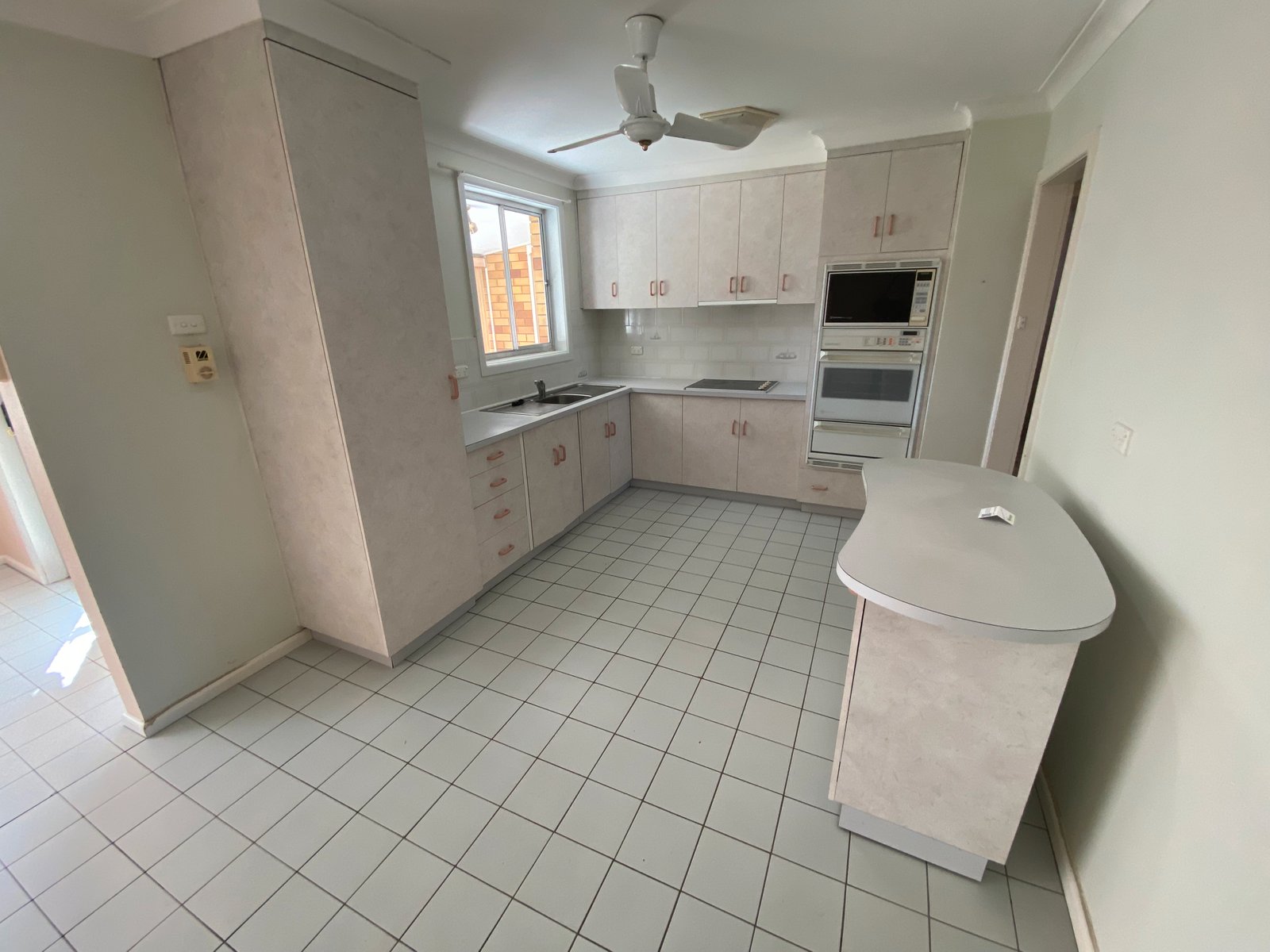 28 Margaret Street TAMWORTH 8