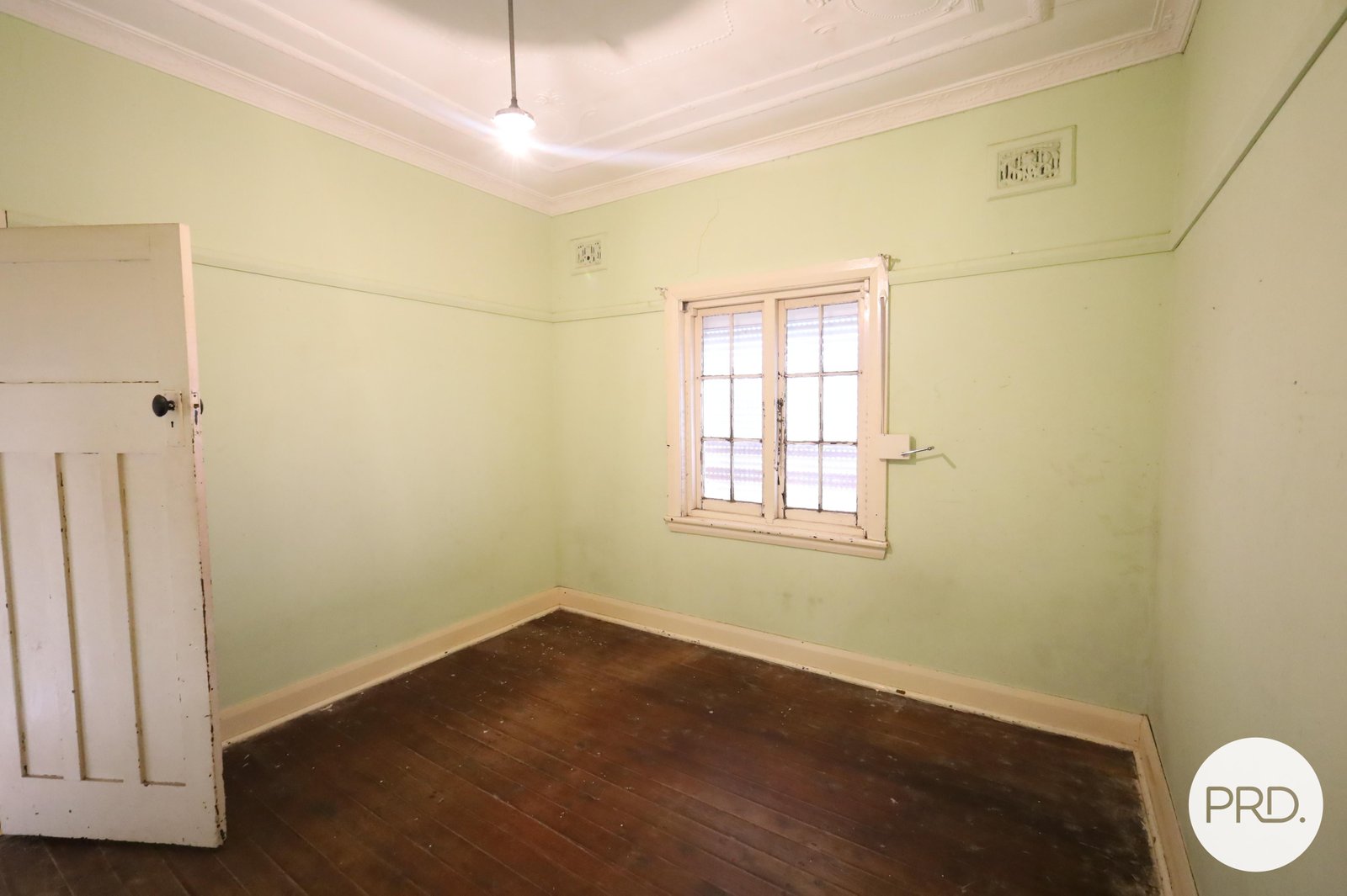 28 Mclachlan Street ORANGE 11