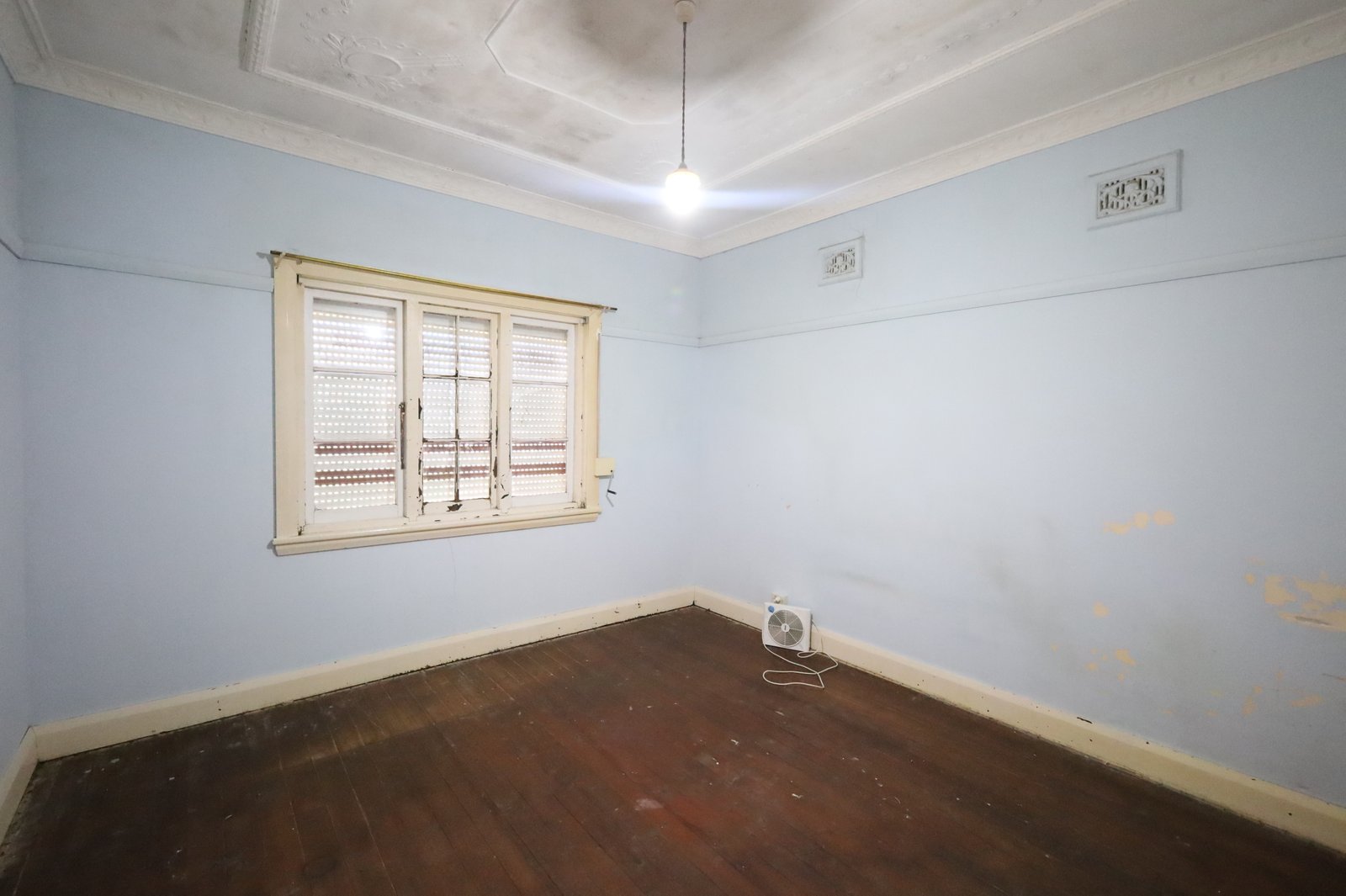 28 Mclachlan Street ORANGE 5