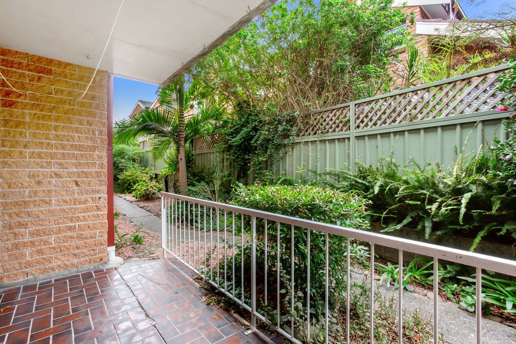 2/8 Messines Street SHOAL BAY 9