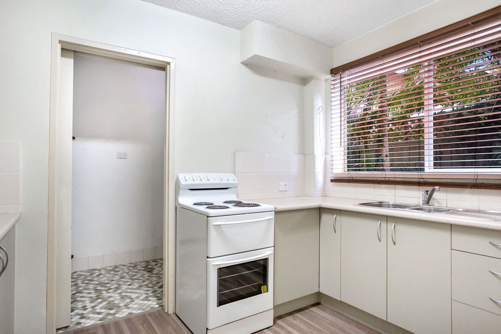 2/8 Messines Street SHOAL BAY 1