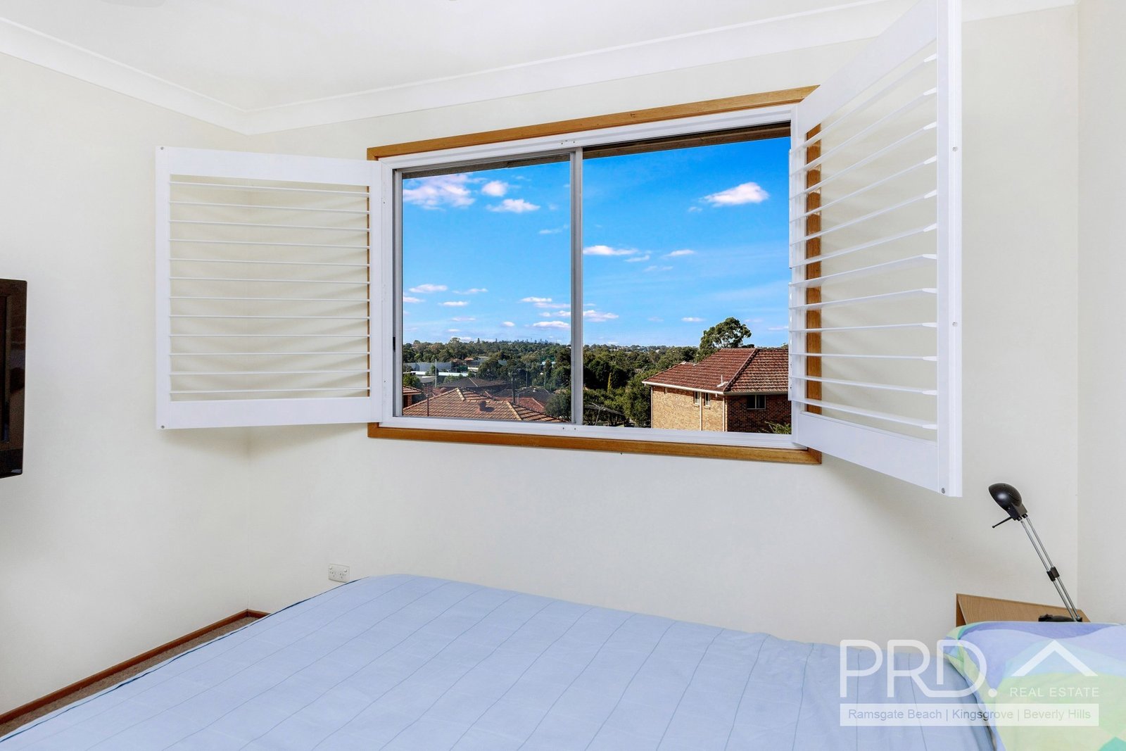 28 Midlothian Avenue BEVERLY HILLS 10