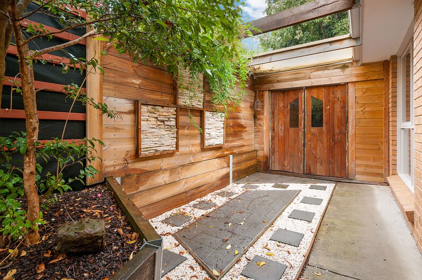 Real Estate and Property in 2/8 Minaki Avenue, Doncaster East, VIC