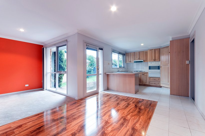 Real Estate and Property in 2/8 Minaki Avenue, Doncaster, VIC