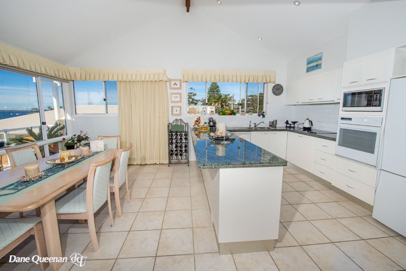 2/8 Mitchell Street SOLDIERS POINT 13