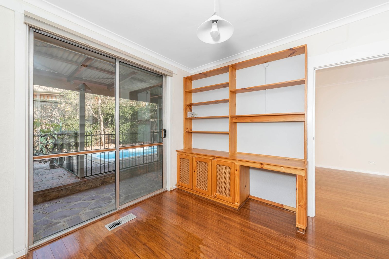 28 Crescent, CURTIN ACT 2605