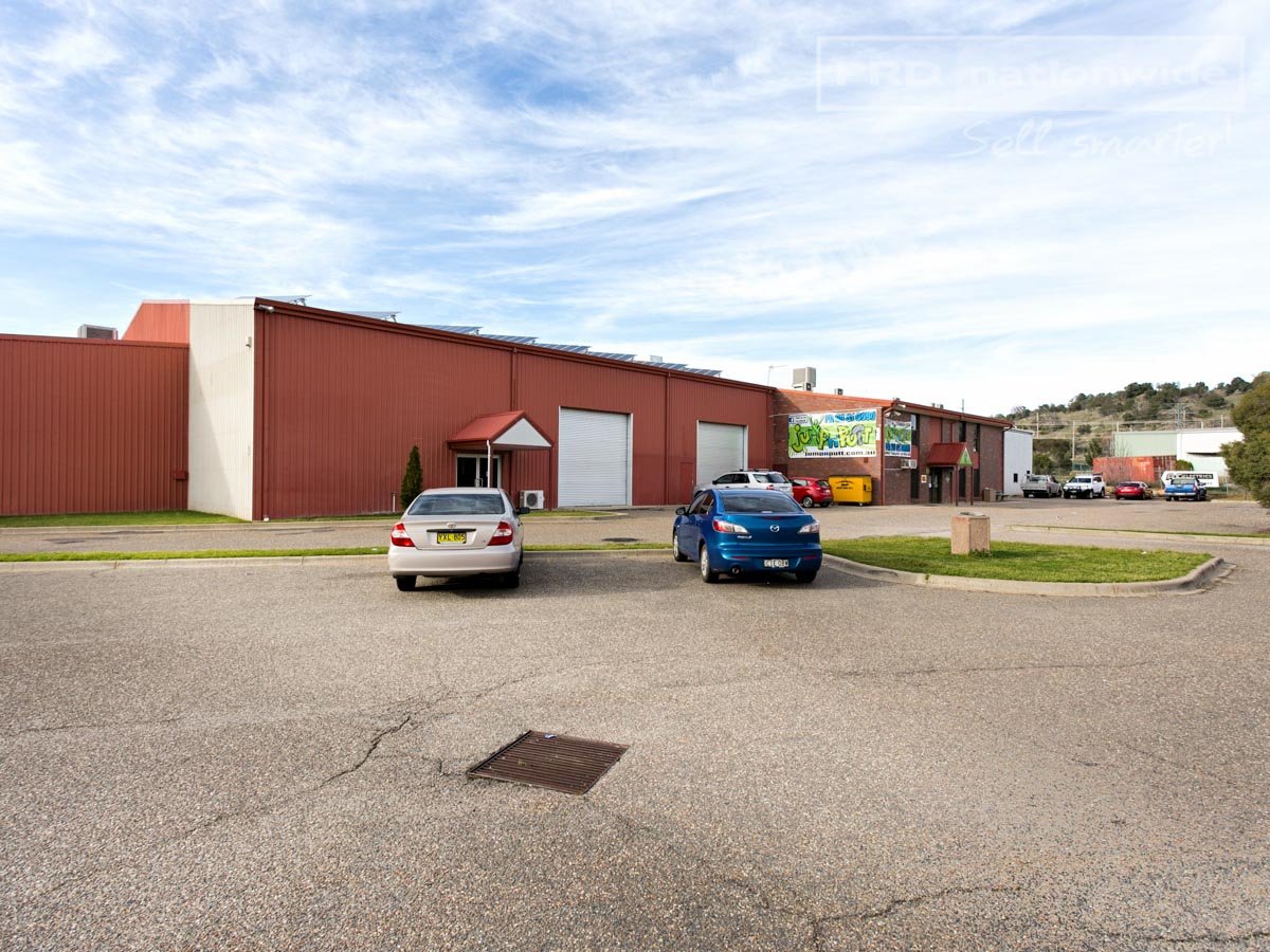 28 Nagle Street WAGGA WAGGA 5