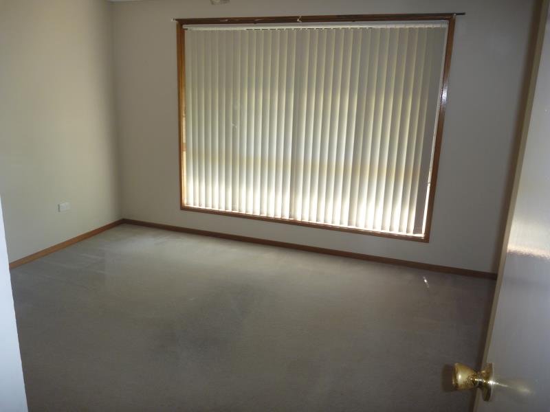 28 Nardoo Street GLENFIELD PARK 5