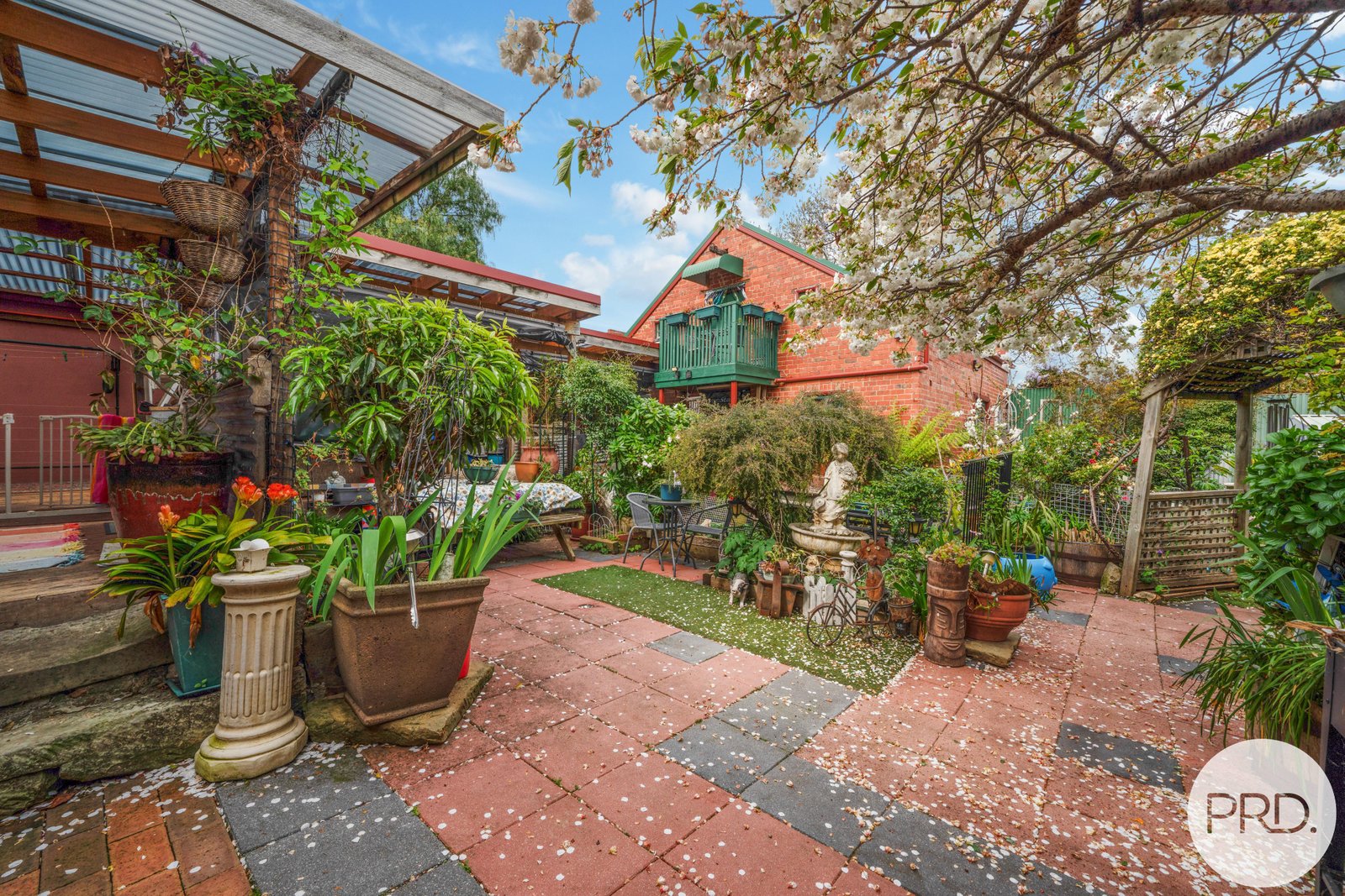 28 Newdegate Street NORTH HOBART 12