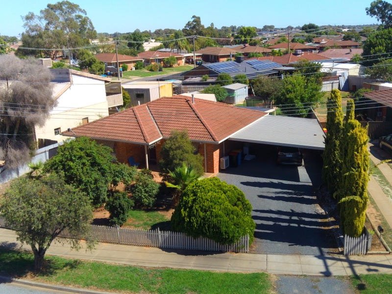28 Norton Drive MOOROOPNA 1