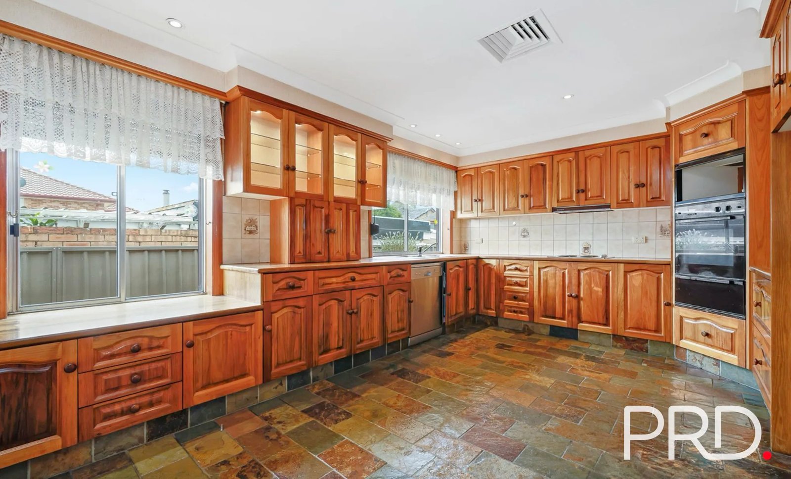 28 Nuwarra Road CHIPPING NORTON 3