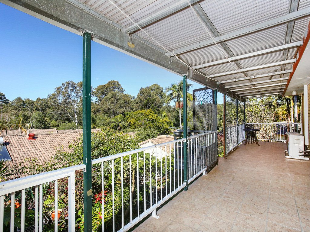 2/8 Ordino Court REEDY CREEK 4