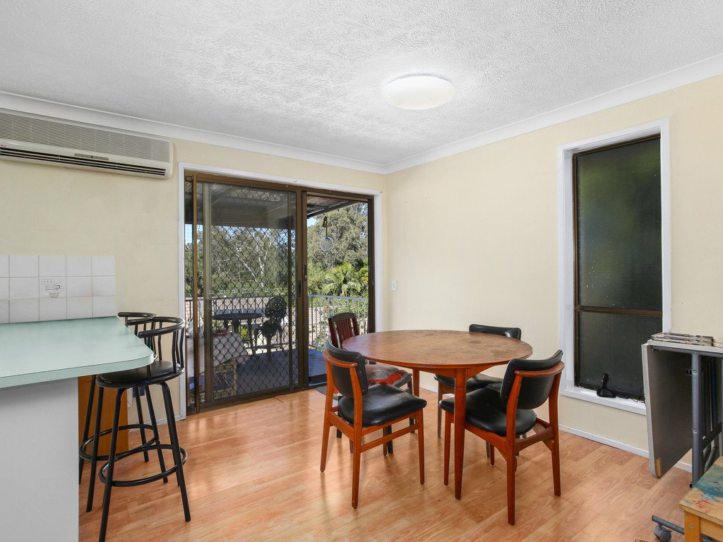 2/8 Ordino Court REEDY CREEK 7