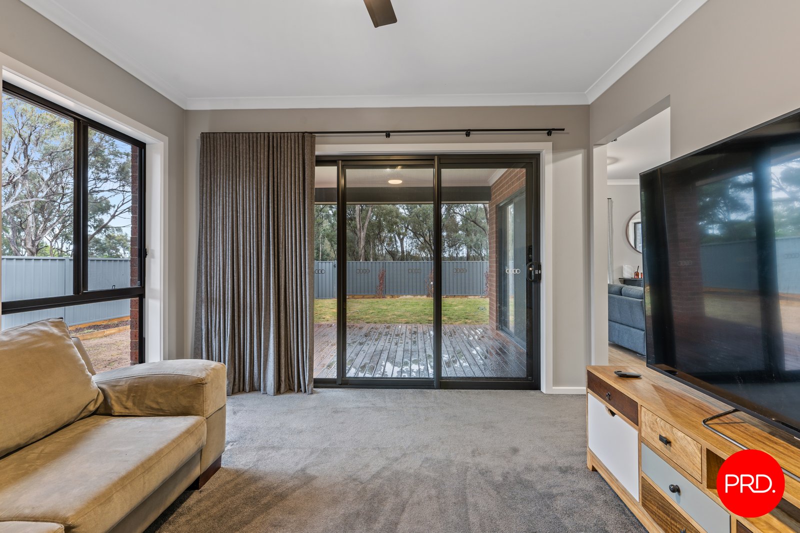 28 Oscar Drive MARONG 11