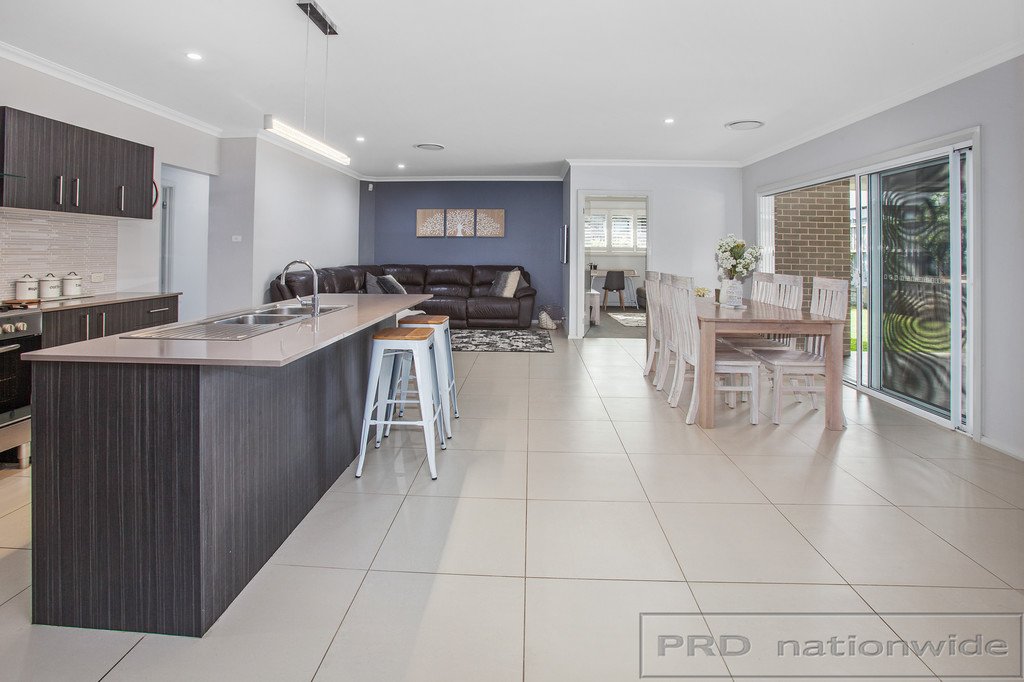 28 Oystercatcher Street ABERGLASSLYN 5