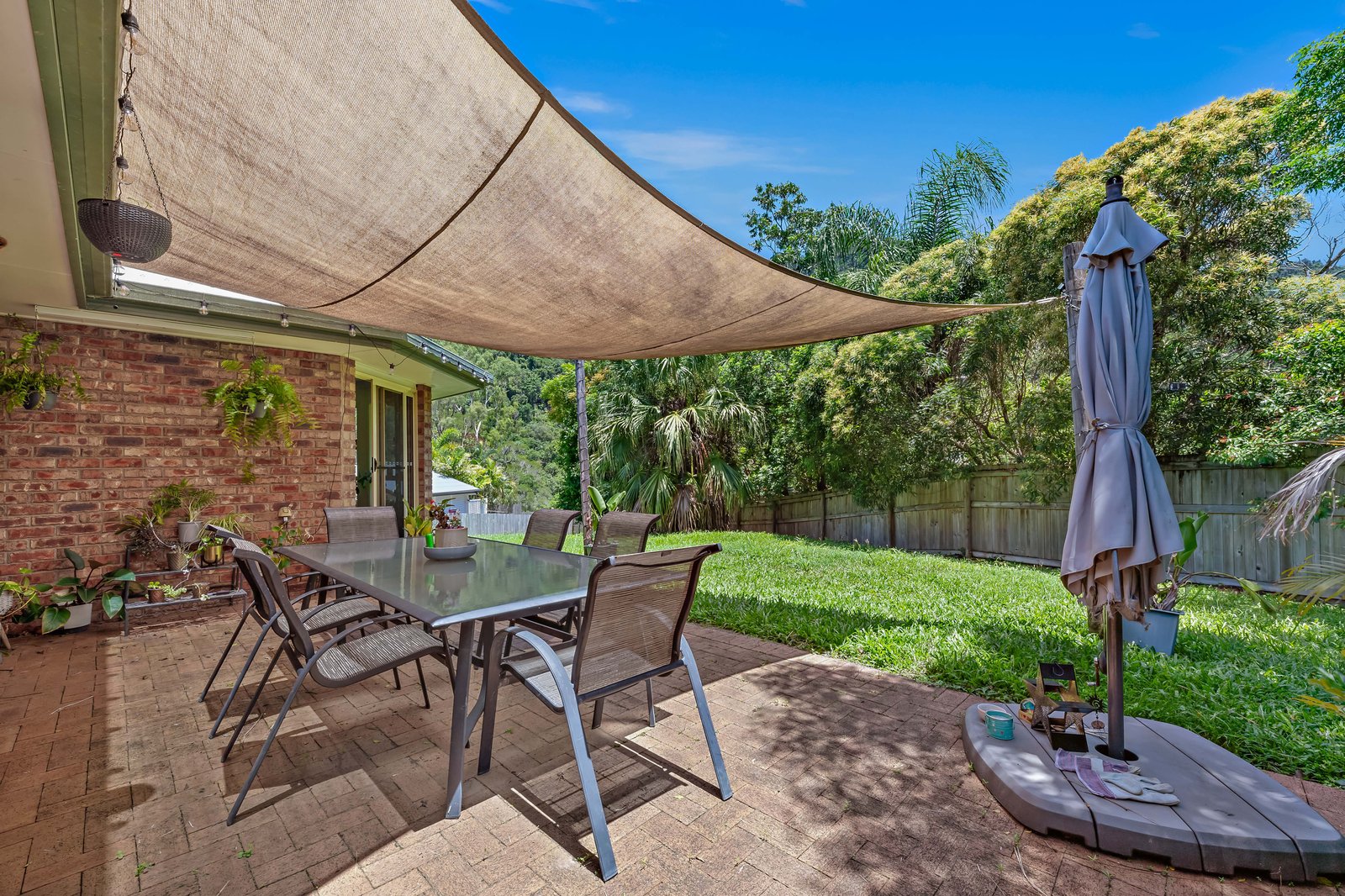 28 Panoramic Court CANNONVALE 16