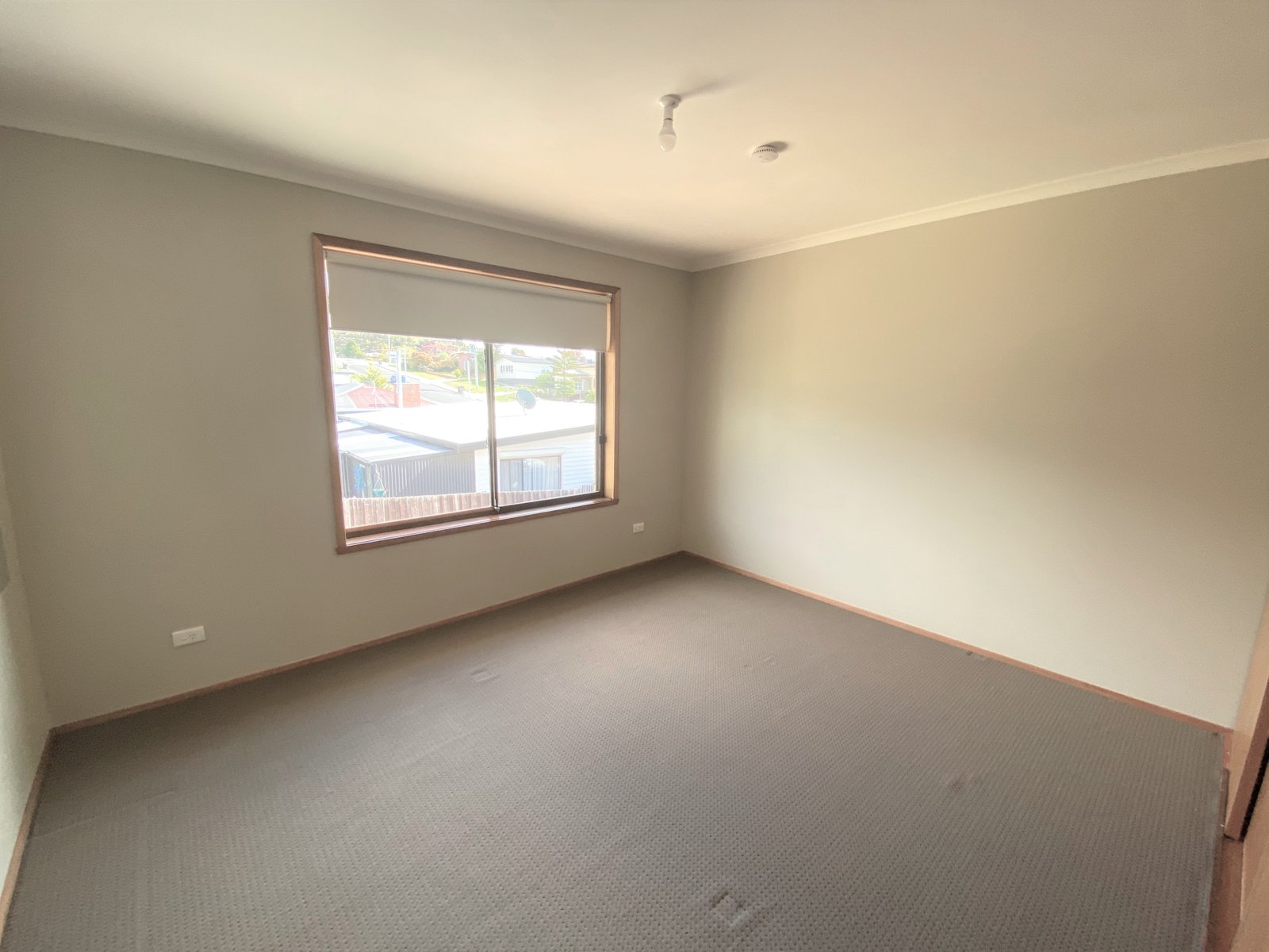 2/8 Paringa Road GLENORCHY 8